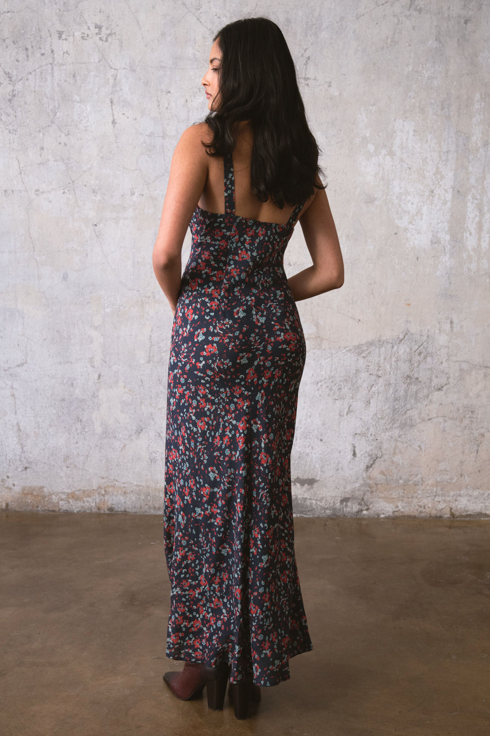 SUKIENKA MAXI FIG