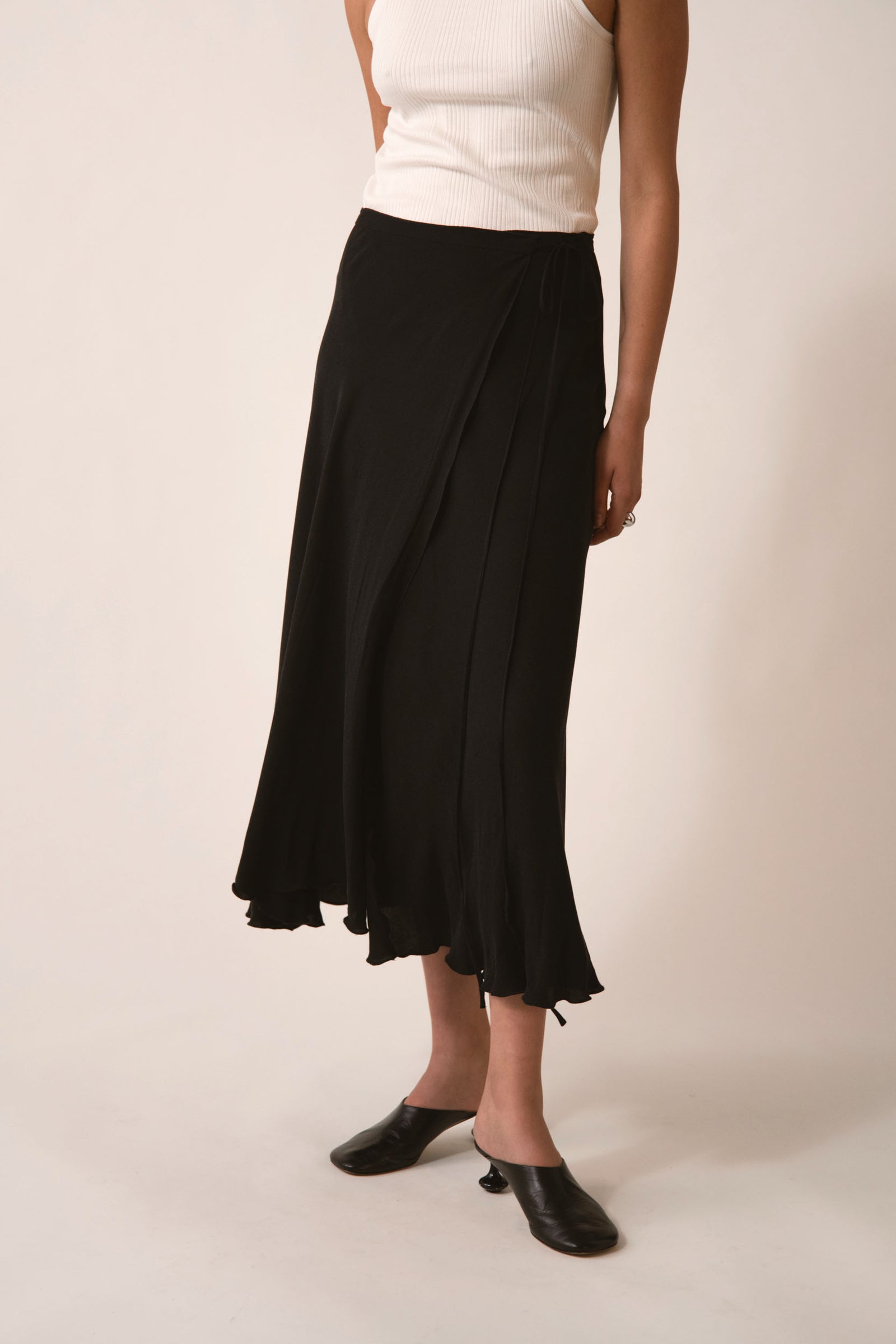 BELL SKIRT BLACK