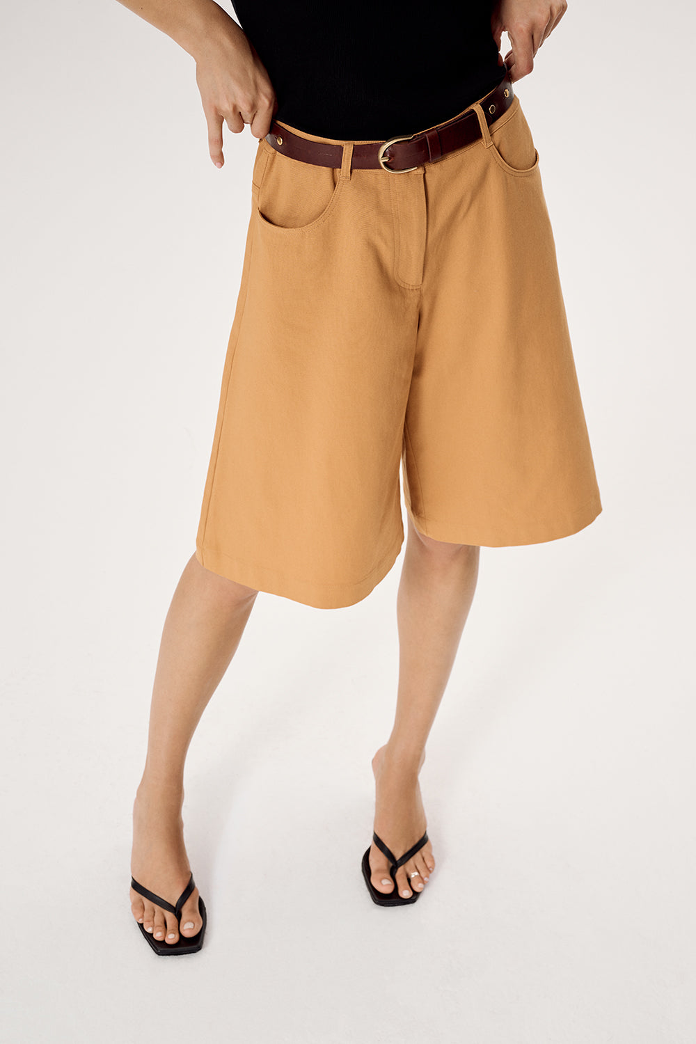MOD SHORTS CARAMEL
